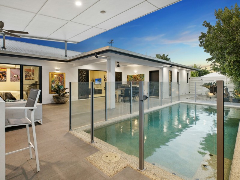 3 Saunders Court, Clifton Beach QLD 4879