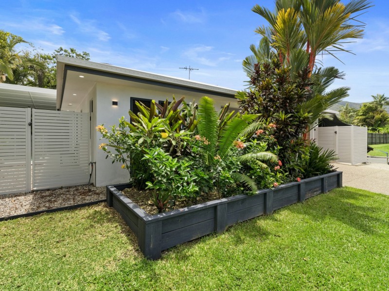 3 Saunders Court, Clifton Beach QLD 4879