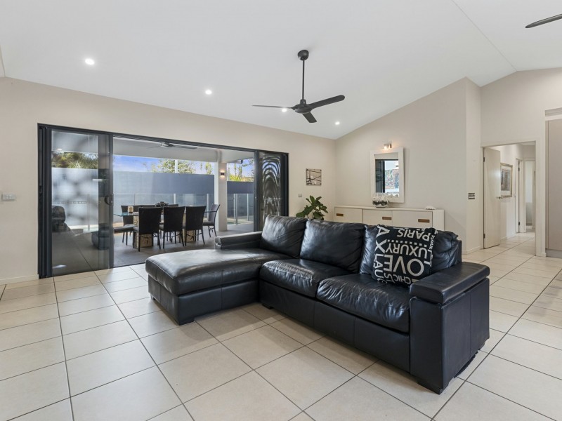 3 Saunders Court, Clifton Beach QLD 4879