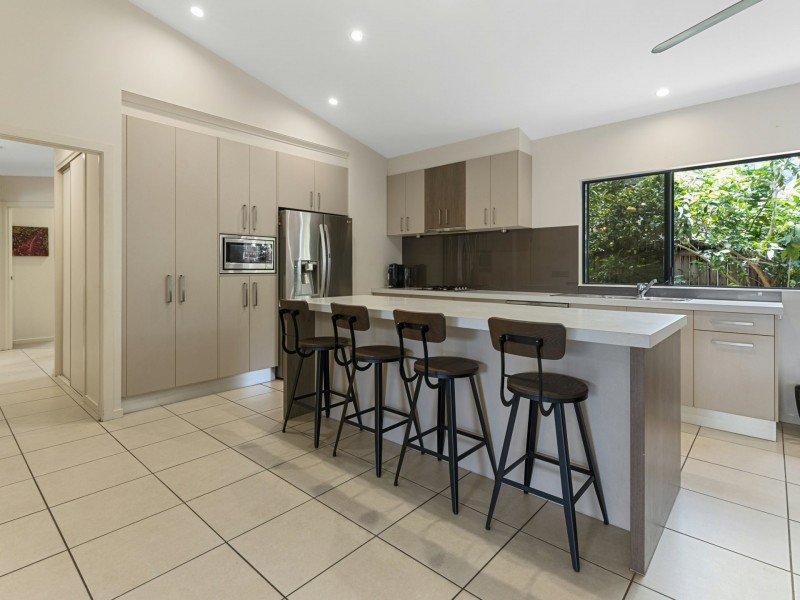 3 Saunders Court, Clifton Beach QLD 4879