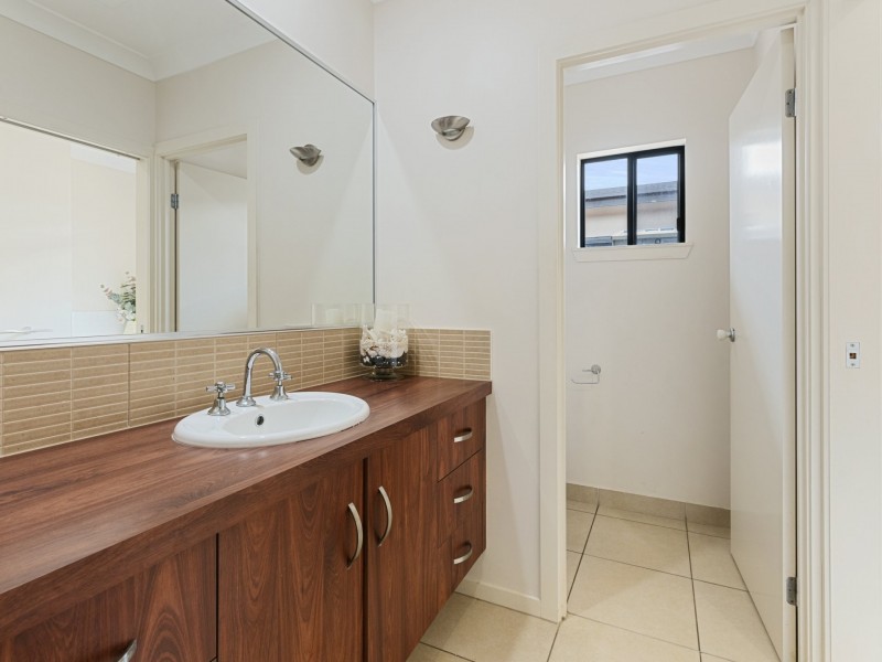 3 Saunders Court, Clifton Beach QLD 4879