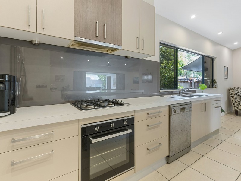 3 Saunders Court, Clifton Beach QLD 4879