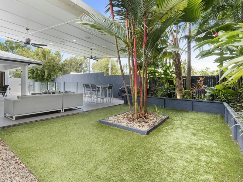 3 Saunders Court, Clifton Beach QLD 4879