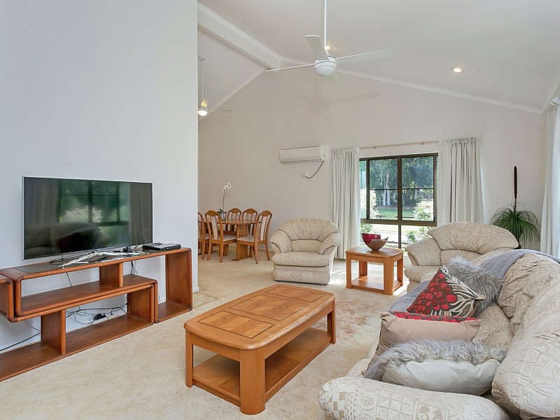 13 Saxon St, Clifton Beach QLD 4879