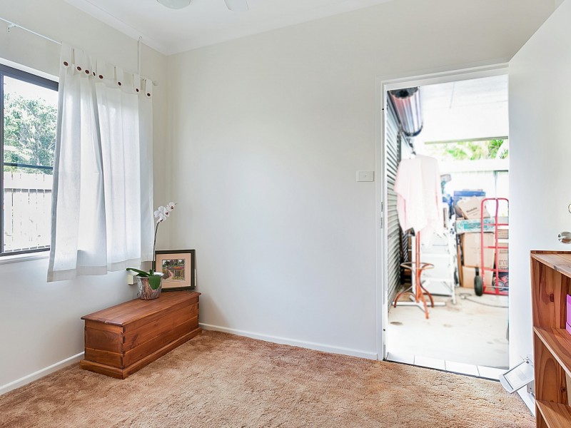 13 Saxon St, Clifton Beach QLD 4879