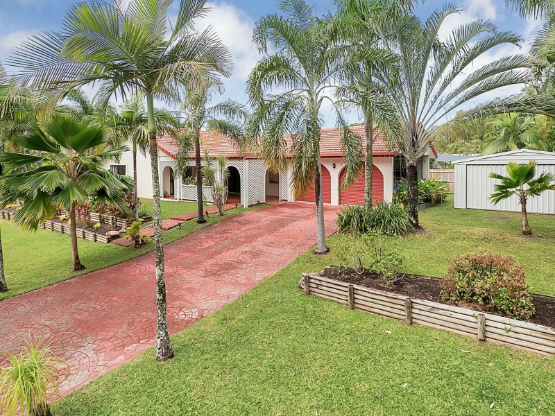 13 Saxon St, Clifton Beach QLD 4879