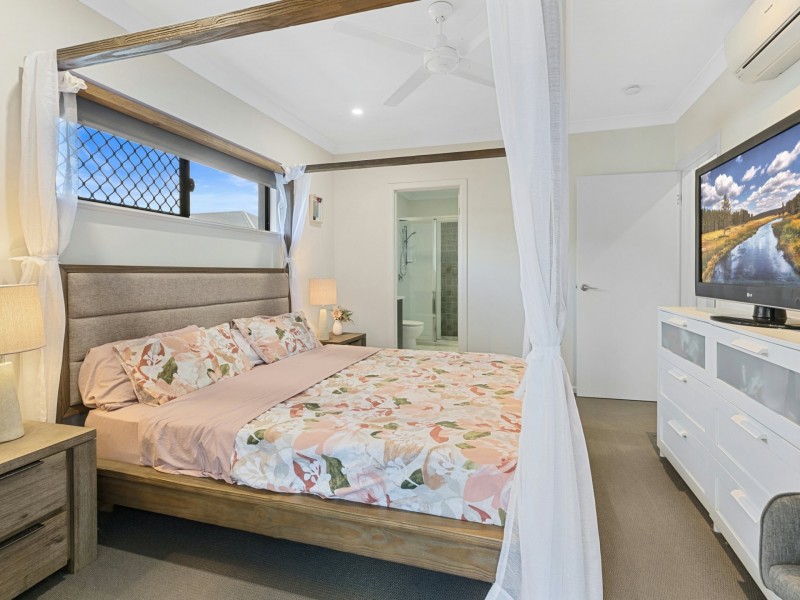 13 Byerstown Link, Trinity Park QLD 4879