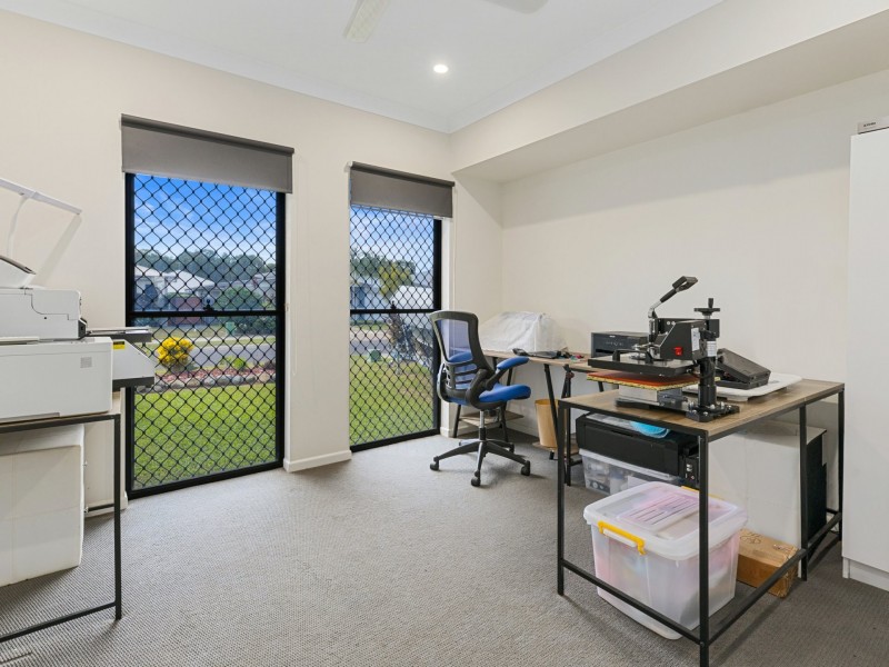 13 Byerstown Link, Trinity Park QLD 4879