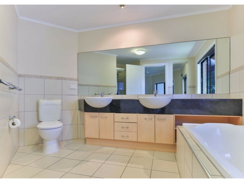 3/73 Sims Esplanade, Yorkeys Knob QLD 4878