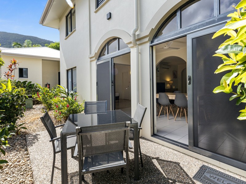 1/81-85 Cedar Road, Palm Cove QLD 4879