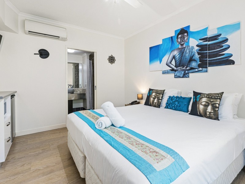 1/81-85 Cedar Road, Palm Cove QLD 4879