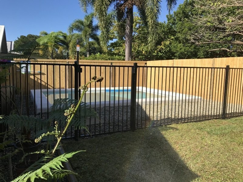 7 Plaintain St, Kewarra Beach QLD 4879