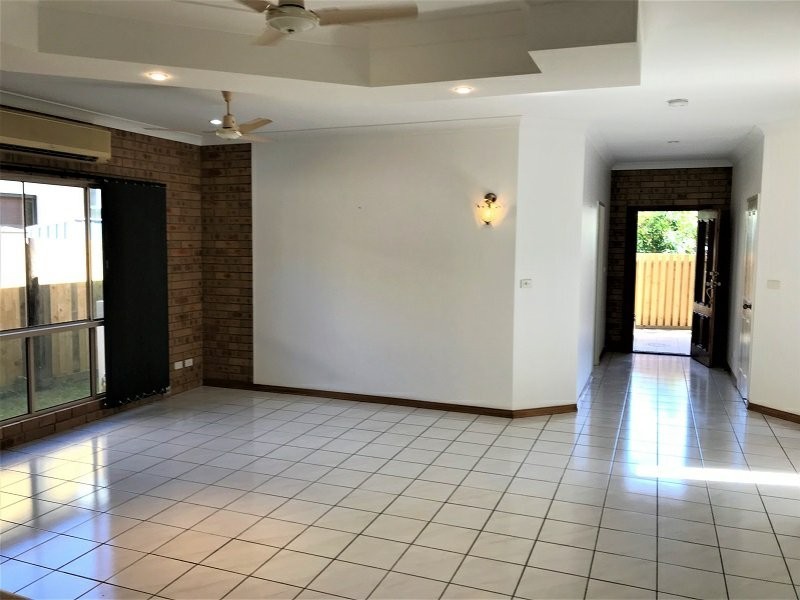 7 Plaintain St, Kewarra Beach QLD 4879