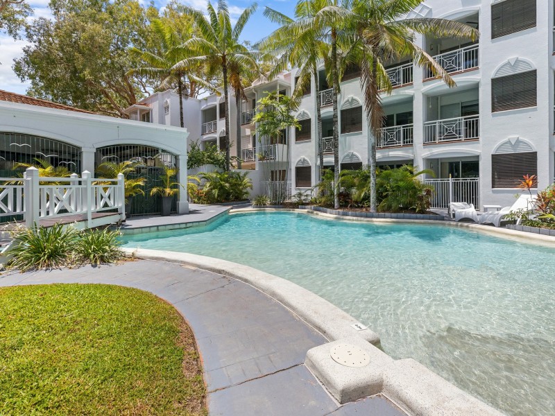204/139-143 Williams Esplanade, Palm Cove QLD 4879