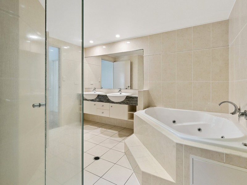 8/77 Arlington Esplanade, Clifton Beach QLD 4879