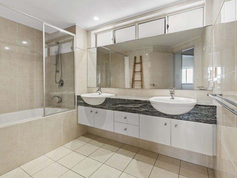 8/77 Arlington Esplanade, Clifton Beach QLD 4879