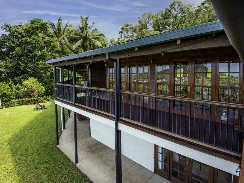 161-163 Panguna St, Trinity Beach QLD 4879