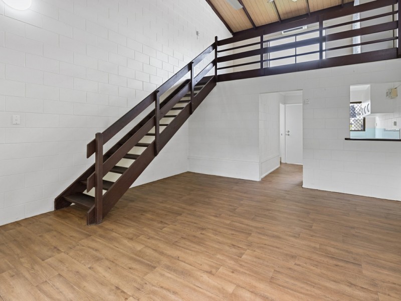 28/108-110 Mayers St, Manunda QLD 4870
