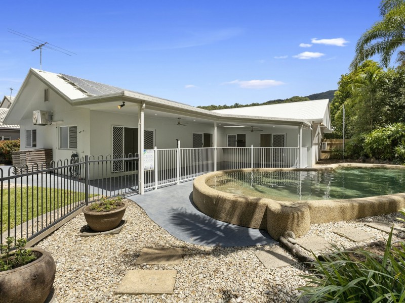 2 Ilse Close, Clifton Beach QLD 4879