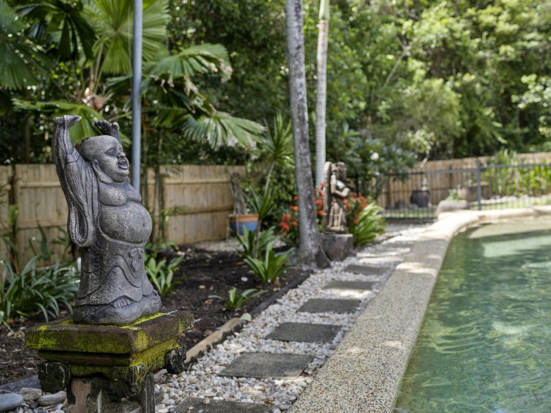 2 Ilse Close, Clifton Beach QLD 4879