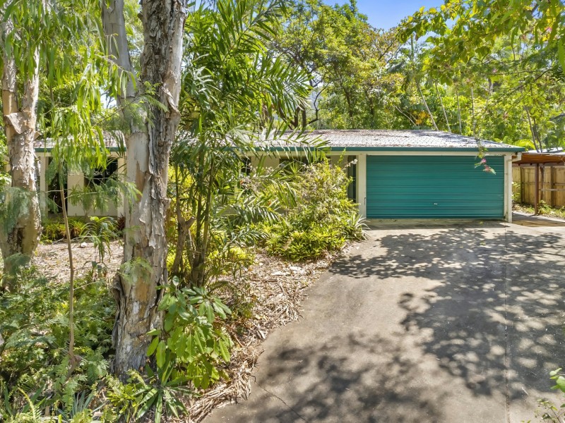 18 Endeavour Road, Clifton Beach QLD 4879