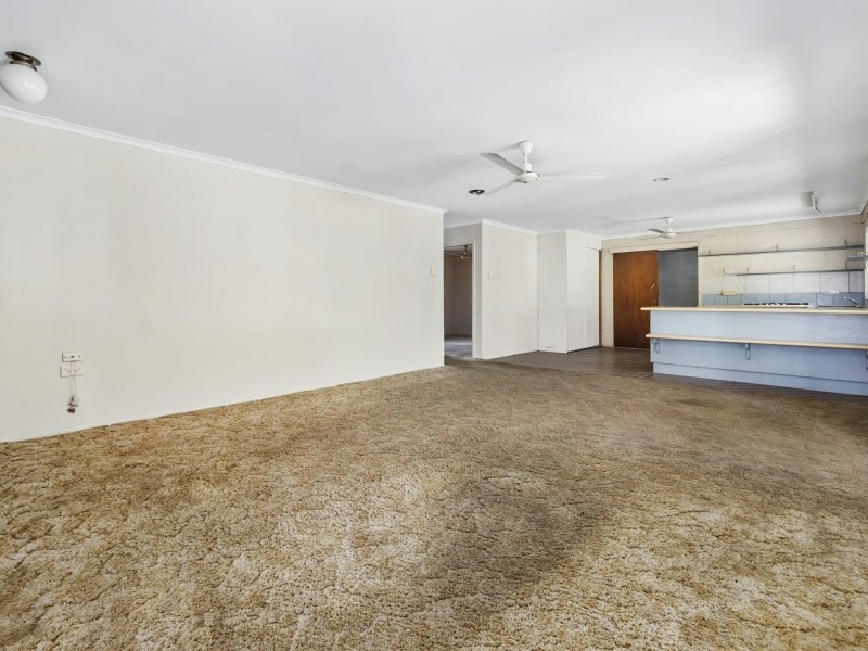 18 Endeavour Road, Clifton Beach QLD 4879