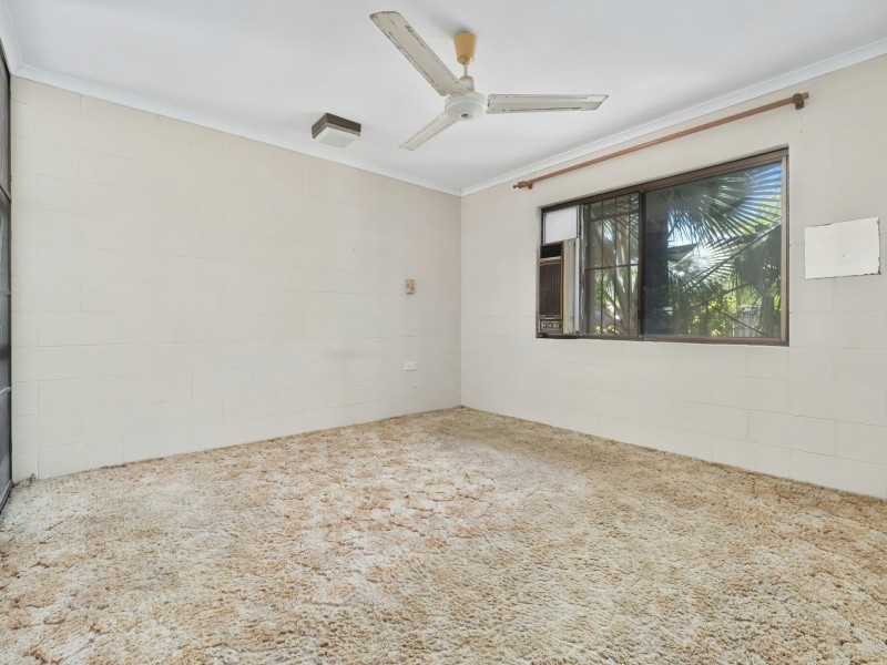 18 Endeavour Road, Clifton Beach QLD 4879