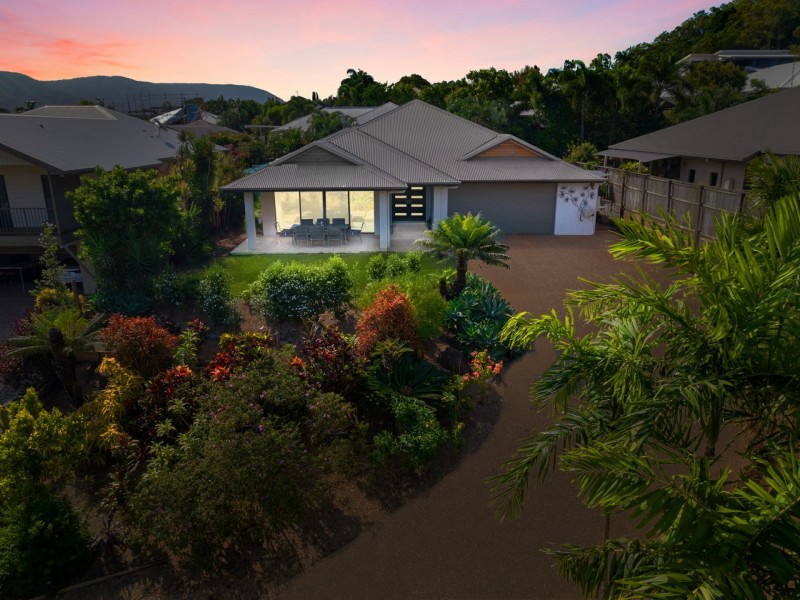 5 Barnacle Street, Trinity Beach QLD 4879