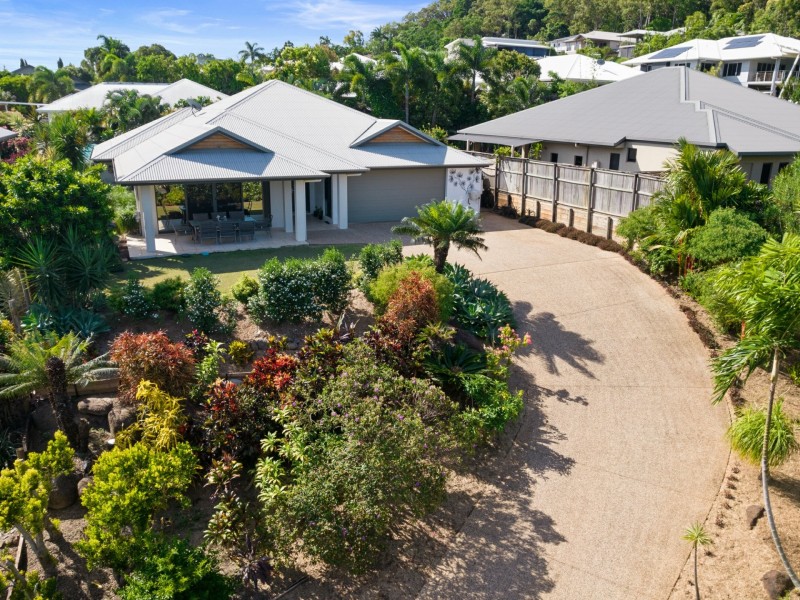 5 Barnacle Street, Trinity Beach QLD 4879