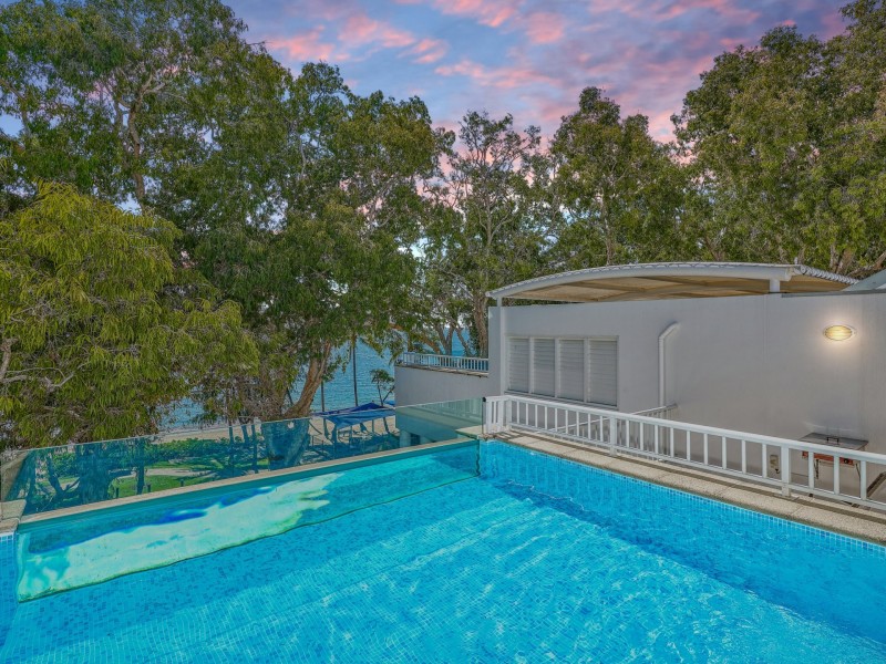 1335-1336/123 Williams Esplanade, Palm Cove QLD 4879