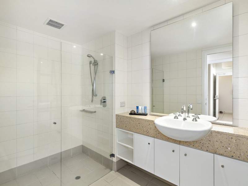 1335-1336/123 Williams Esplanade, Palm Cove QLD 4879