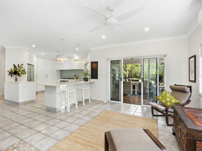 7 Spur Close, Clifton Beach QLD 4879