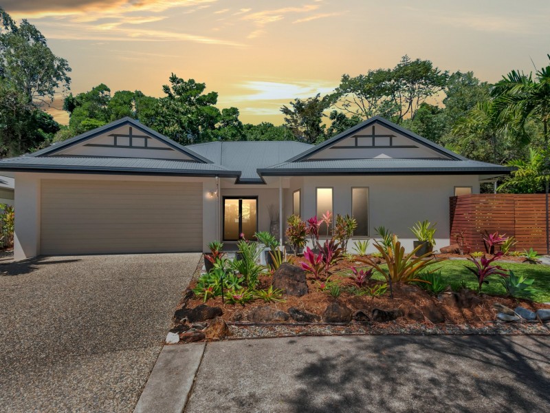 7 Muller Street, Palm Cove QLD 4879