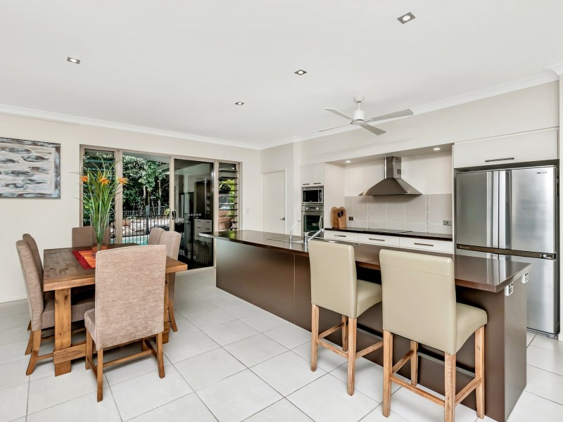 7 Muller Street, Palm Cove QLD 4879
