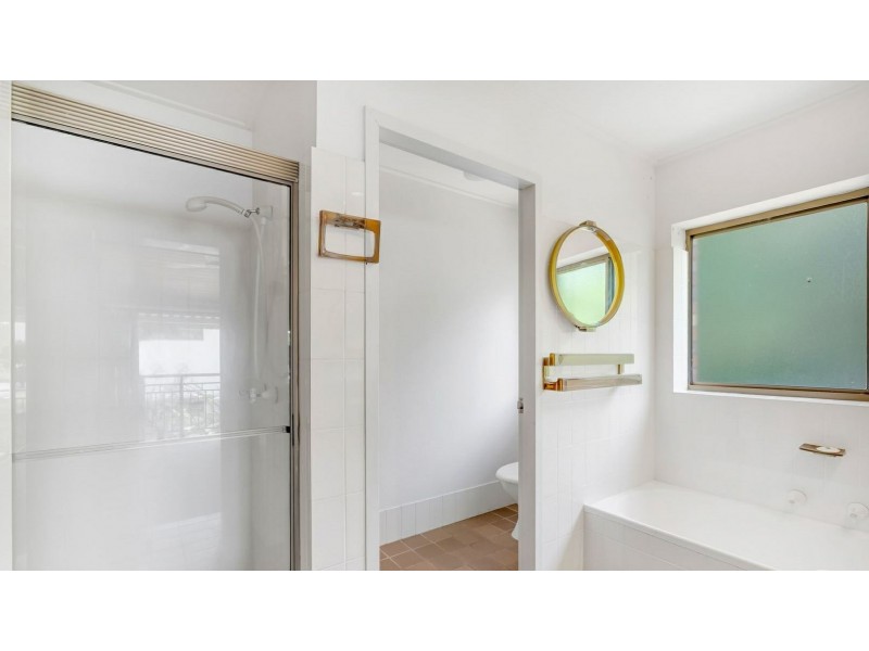 117 Arlington Esp, Clifton Beach QLD 4879