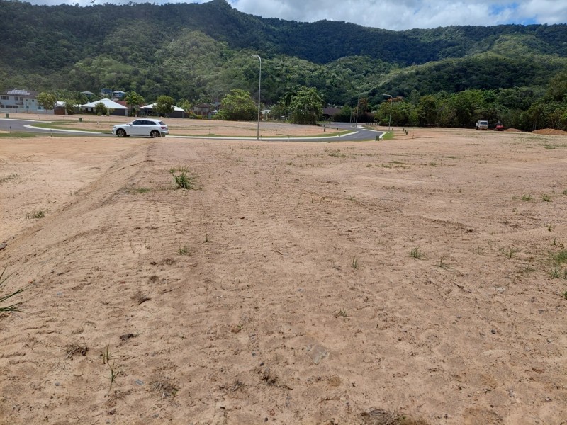 13 (Lot 9) Braeside Court, Smithfield QLD 4878