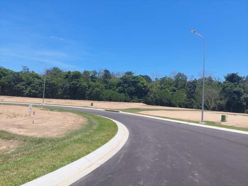 13 (Lot 9) Braeside Court, Smithfield QLD 4878