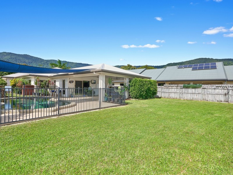 14 McAlister Avenue, Kewarra Beach QLD 4879