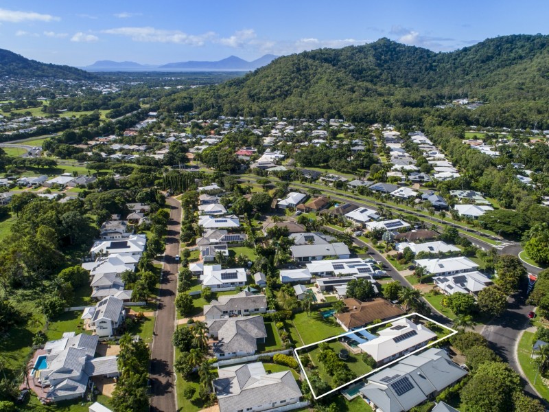 14 McAlister Avenue, Kewarra Beach QLD 4879