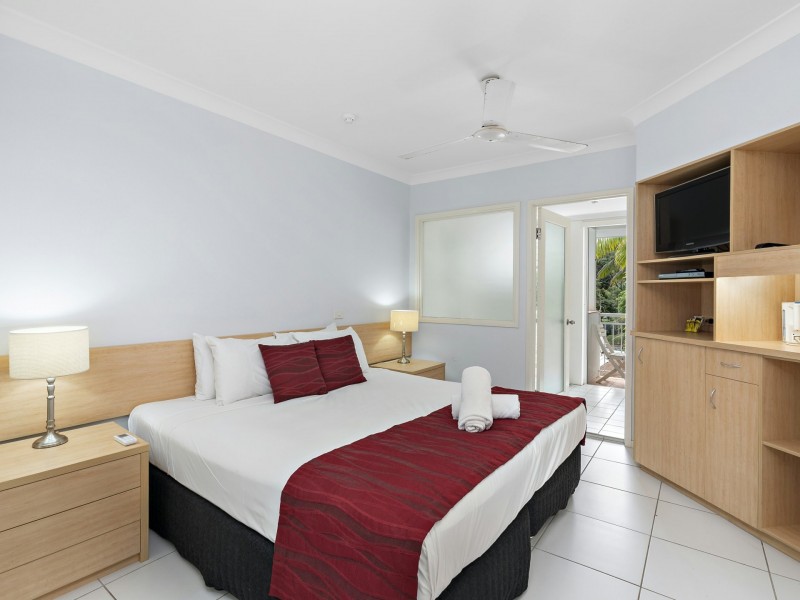 304/139 Williams Esplanade, Palm Cove QLD 4879