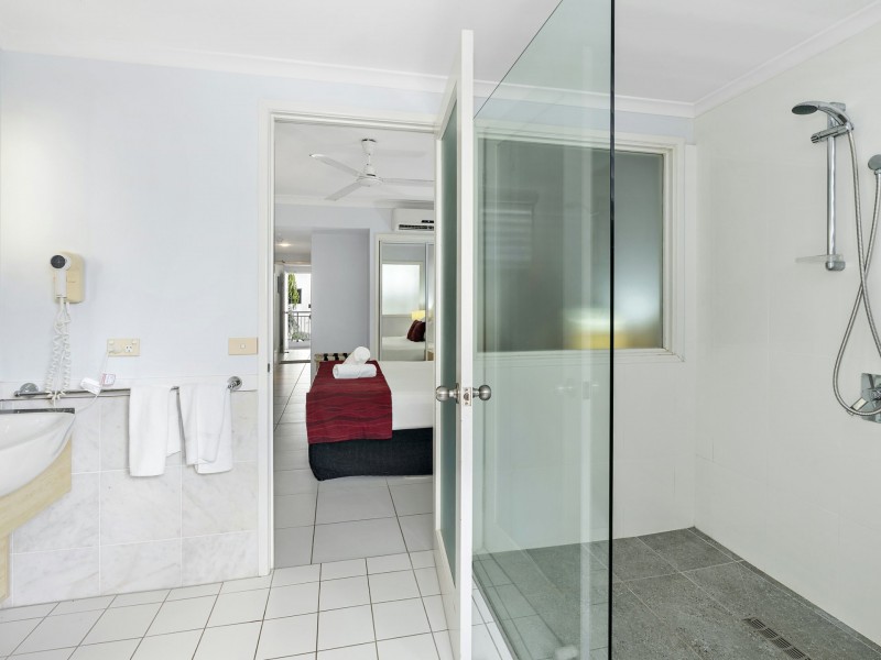 304/139 Williams Esplanade, Palm Cove QLD 4879