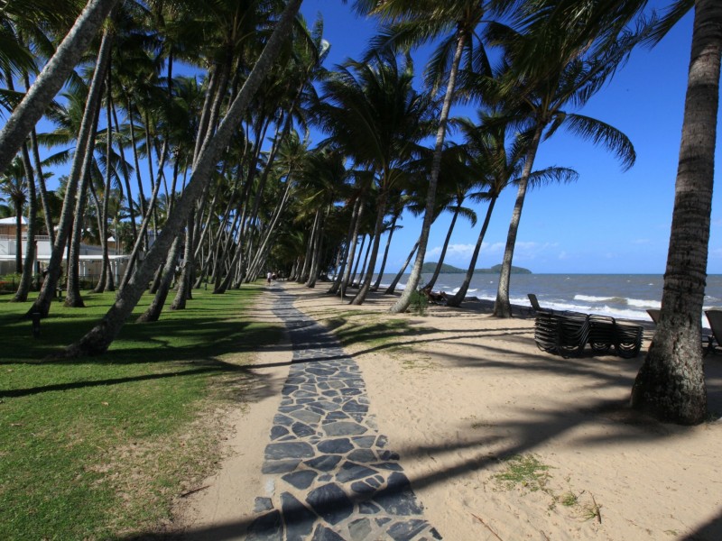 304/139 Williams Esplanade, Palm Cove QLD 4879