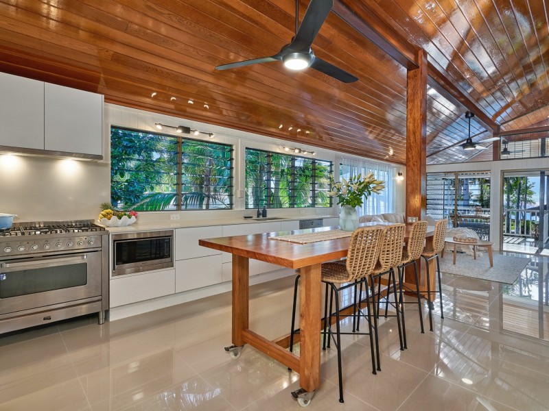 41 Arlington Esplanade, Clifton Beach QLD 4879