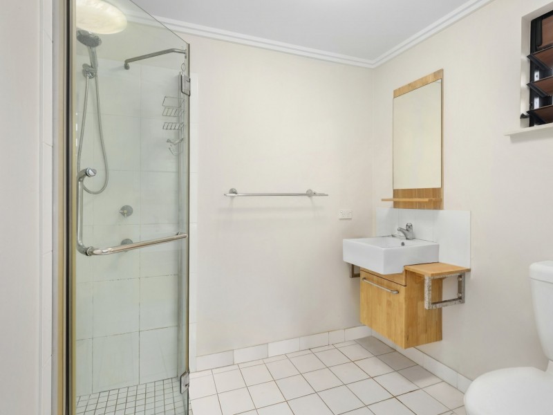 1708/40-42 Clifton Road, Clifton Beach QLD 4879