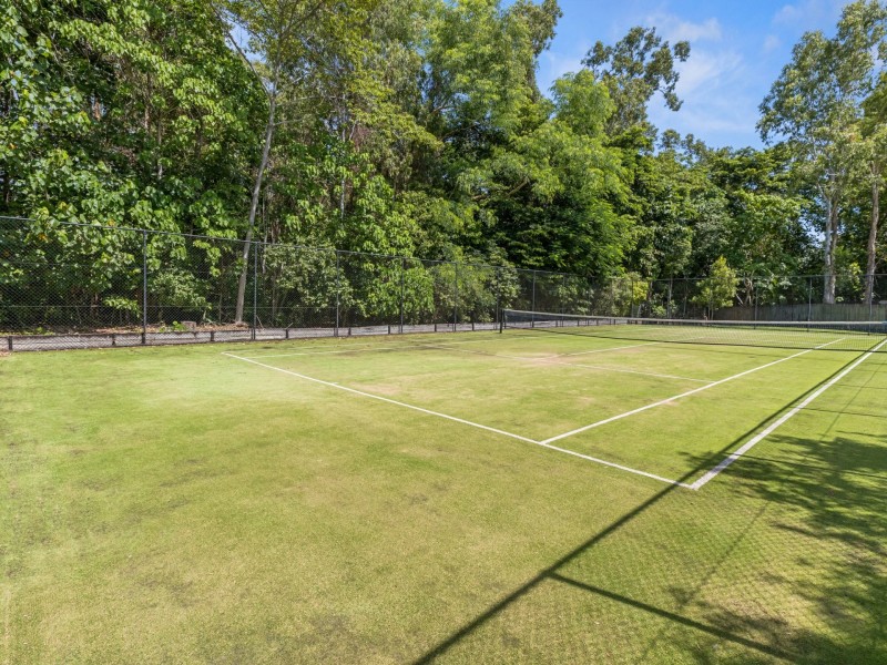 1708/40-42 Clifton Road, Clifton Beach QLD 4879