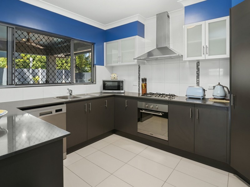 3 Como Close, Kewarra Beach QLD 4879