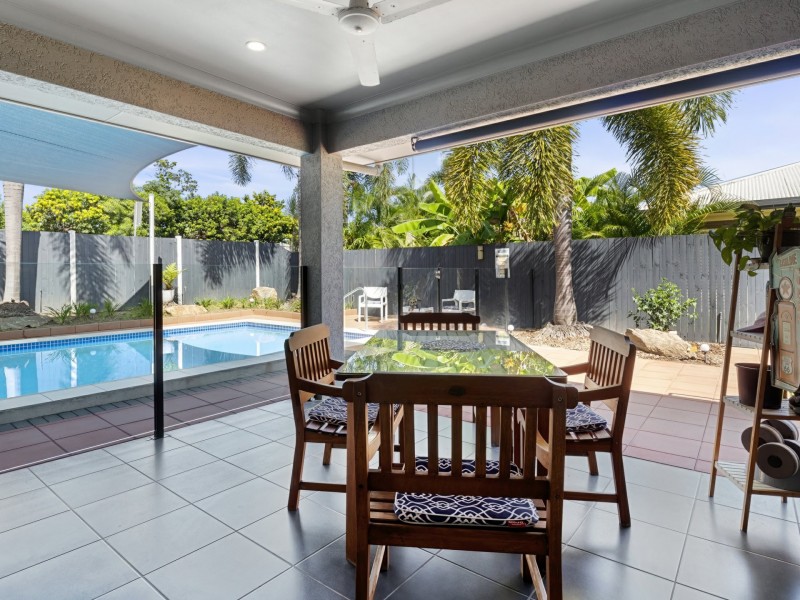 3 Como Close, Kewarra Beach QLD 4879