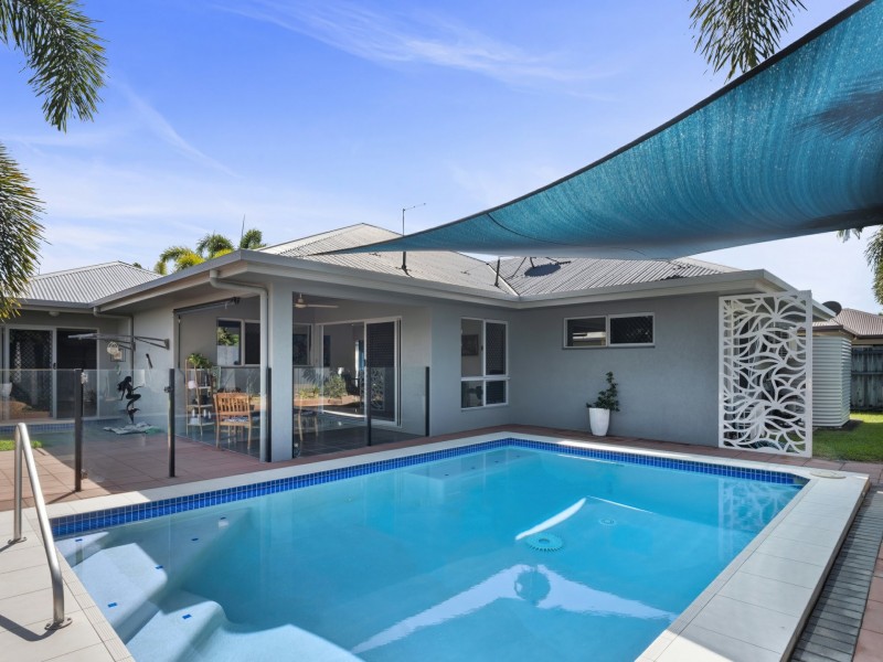 3 Como Close, Kewarra Beach QLD 4879