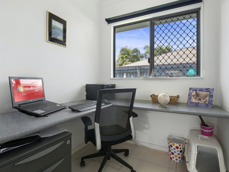 3 Como Close, Kewarra Beach QLD 4879