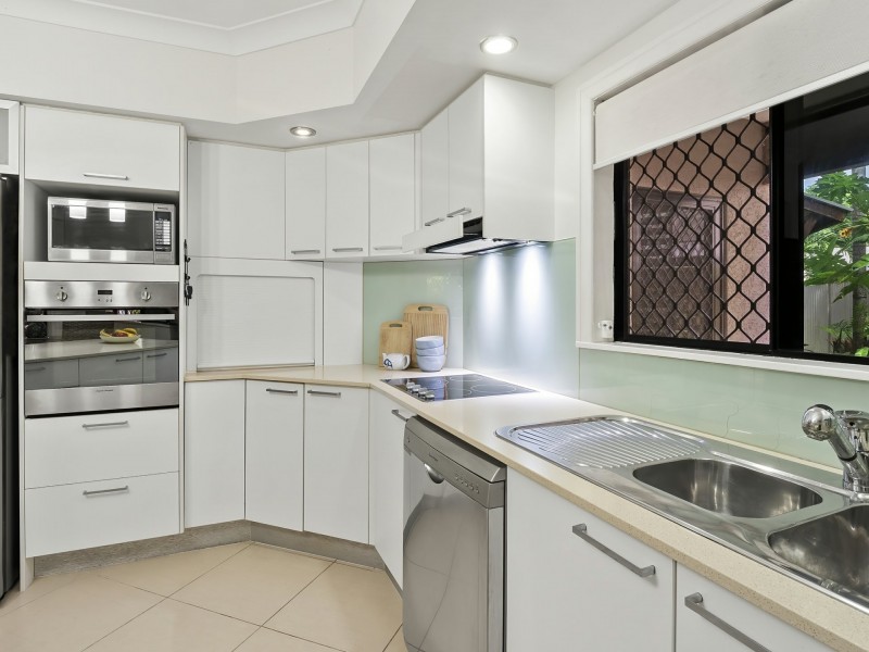 Unit 2/9 Rutherford Street, Yorkeys Knob QLD 4878